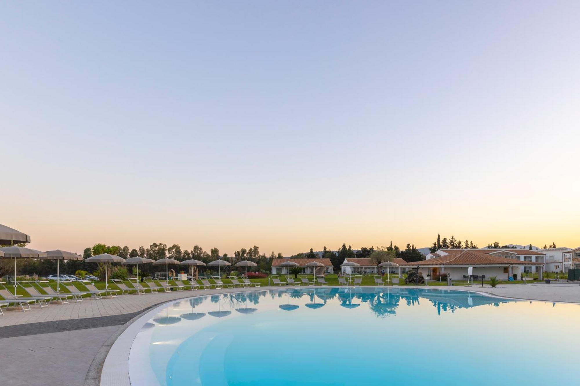 Hotel S'Arena Beach Ла Калета Екстериор снимка